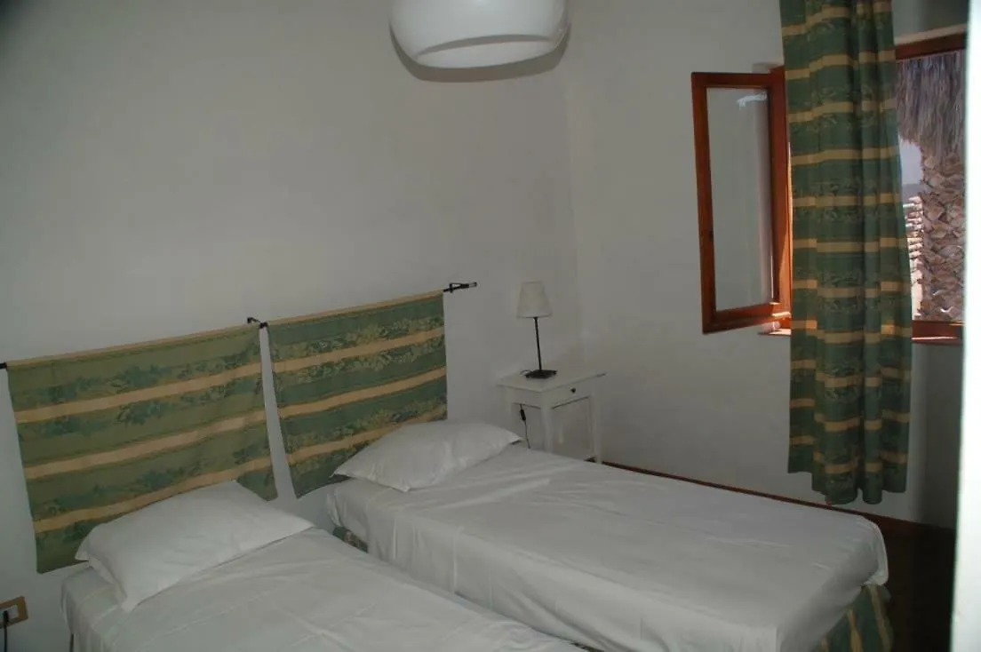 Waterfront Apartments Bosa Porto Alabe 0*,